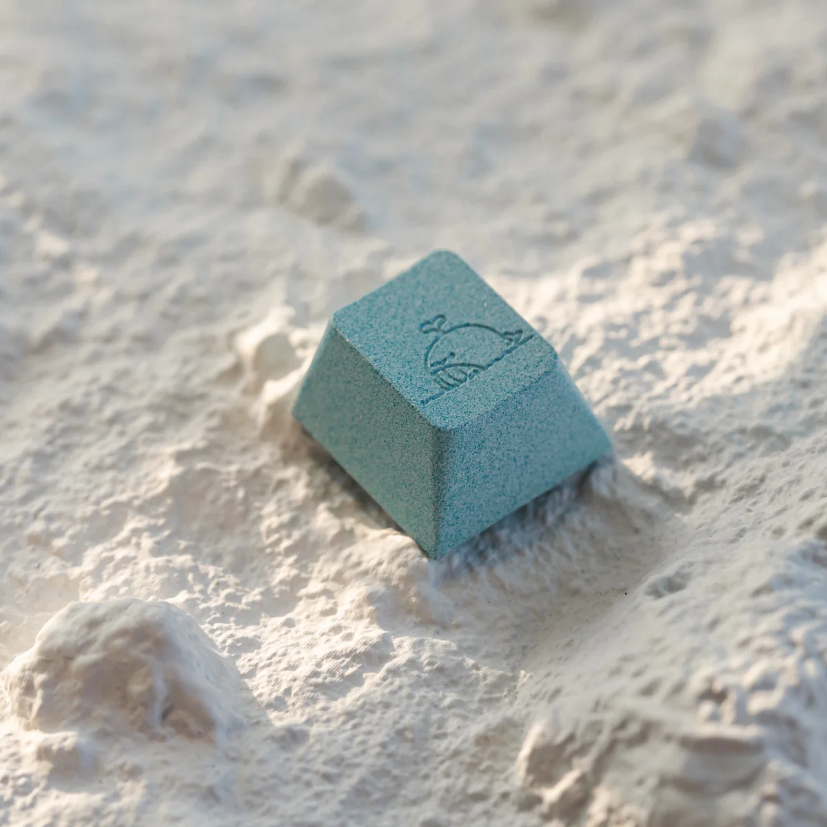 Handcrafted whale keycap with serene blue-white finish