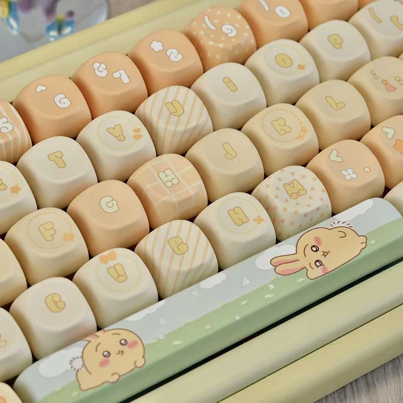 Detailed view of a Chiikawa Usagi character keycap