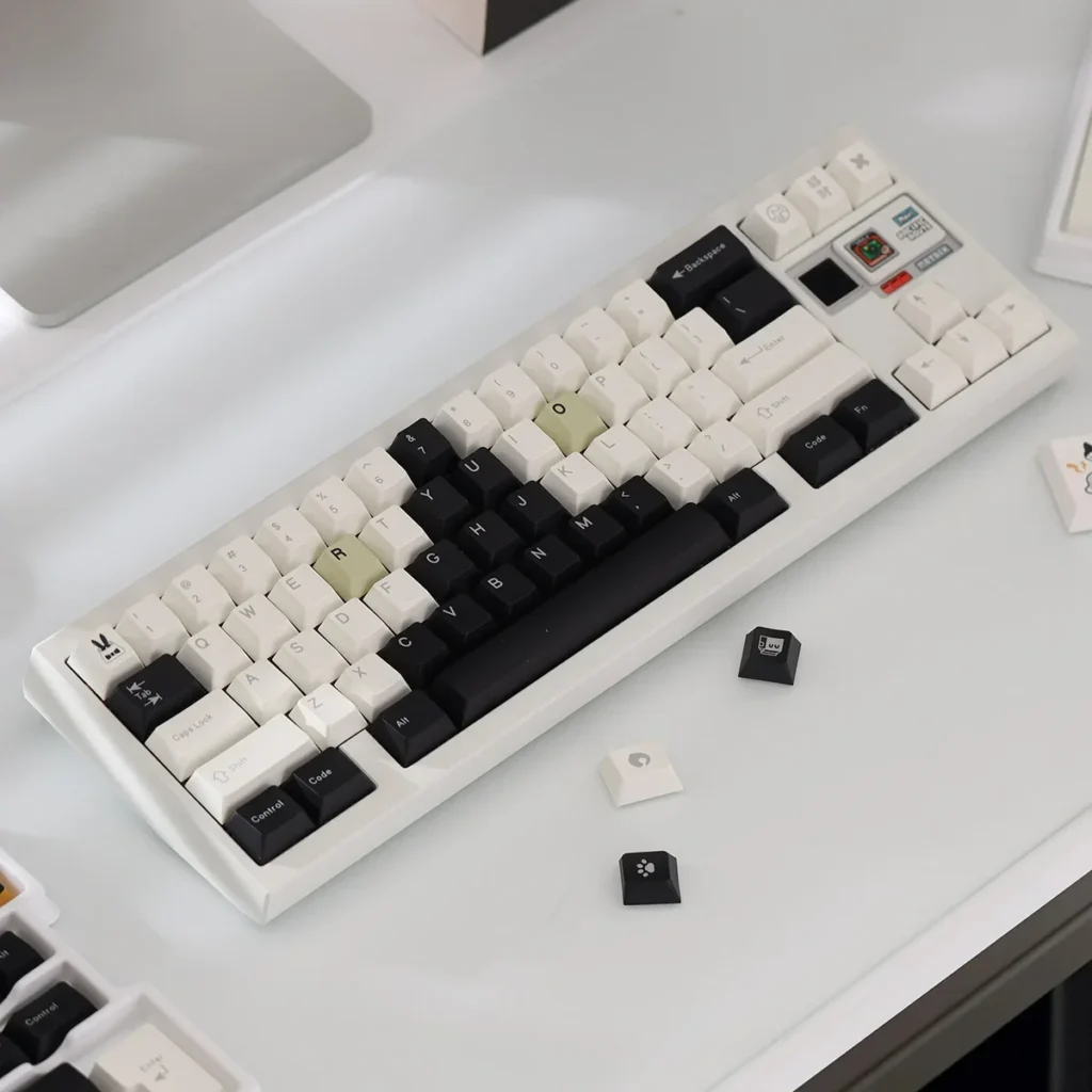 Cow Cat Cherry Keycap Distinctive Cow Cat PBT Set installed on a mechanical keyboard setup