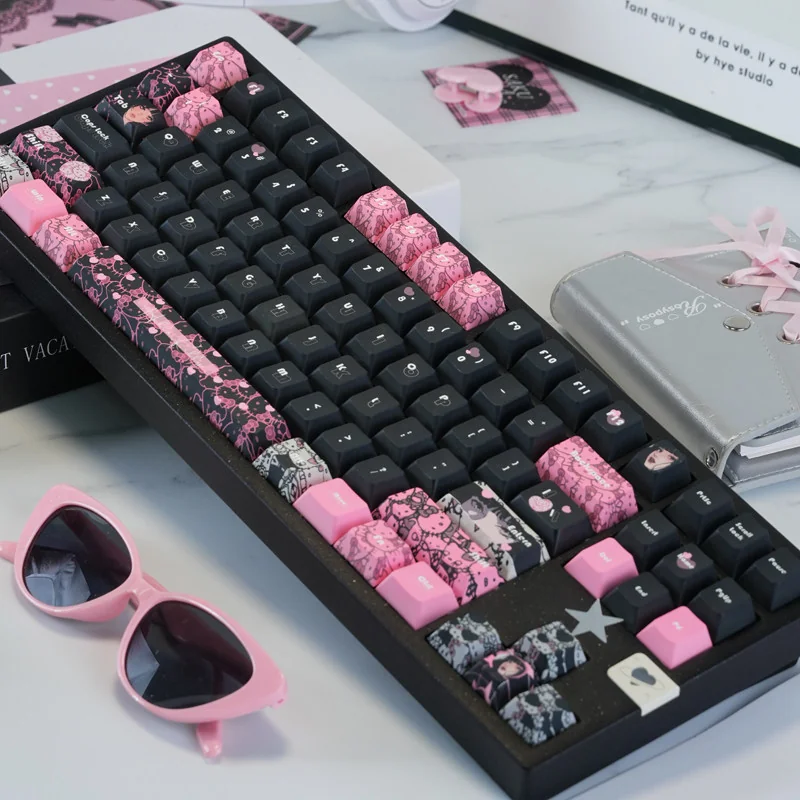 Hello Kitty Black Pink keycaps showcasing various novelty keys
