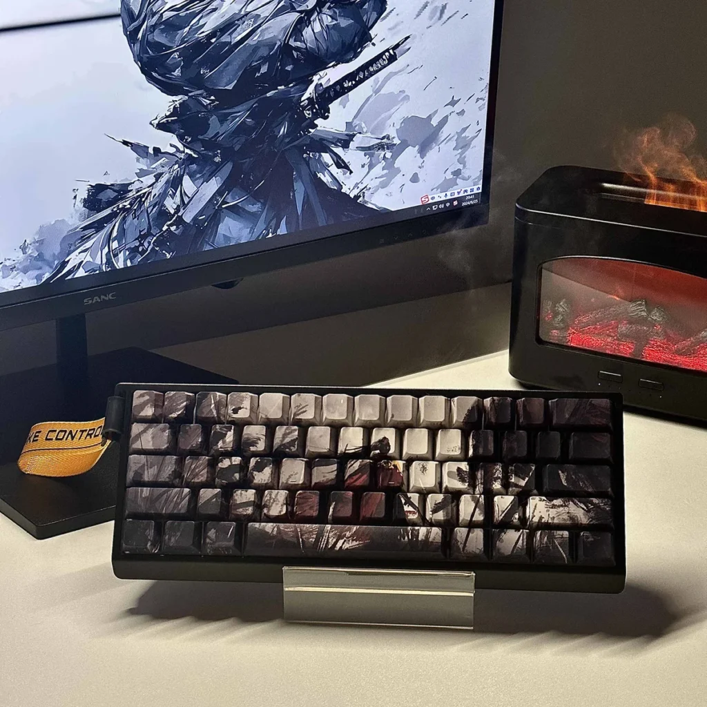 Man Jiang Hong PBT Dye-Sub Keycap Set on a black mechanical keyboard, showcasing deep red hues and traditional Chinese calligraphy.