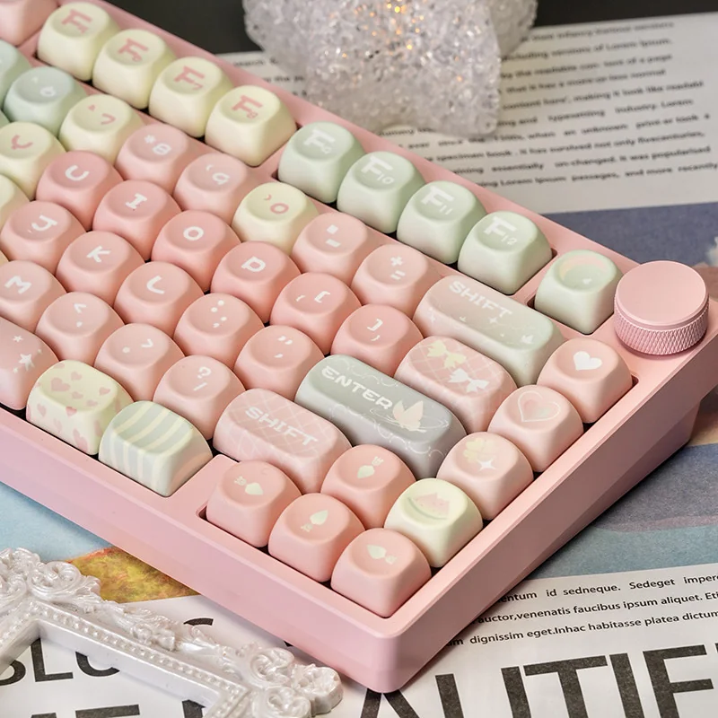 Ergonomic MOA profile keycaps with spherical tops