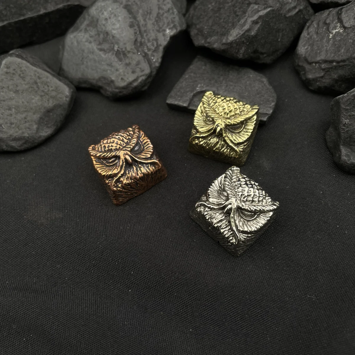 Side profile of the handcrafted copper owl keycap, highlighting its 3D design and Cherry profile.