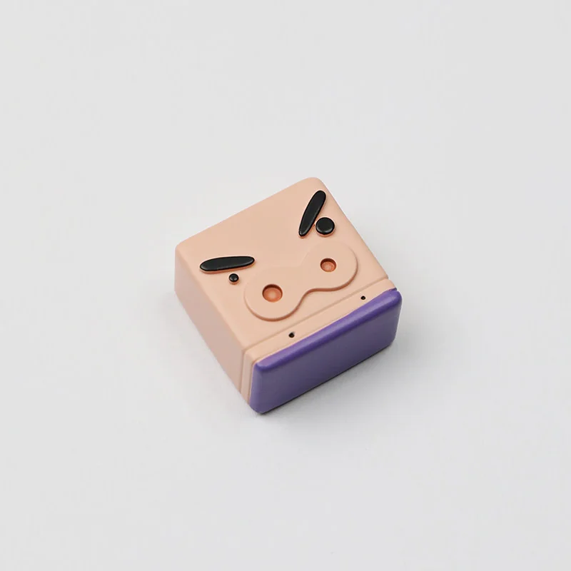 Crayon Shin-Chan Buriburizaemon keycap angled view