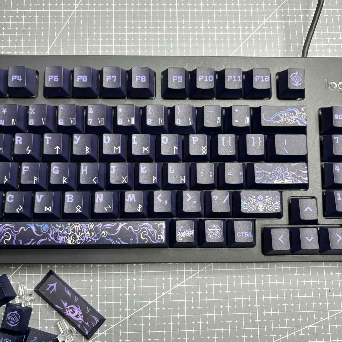 Cherry profile Yog-Sothoth keycaps with dark aesthetic