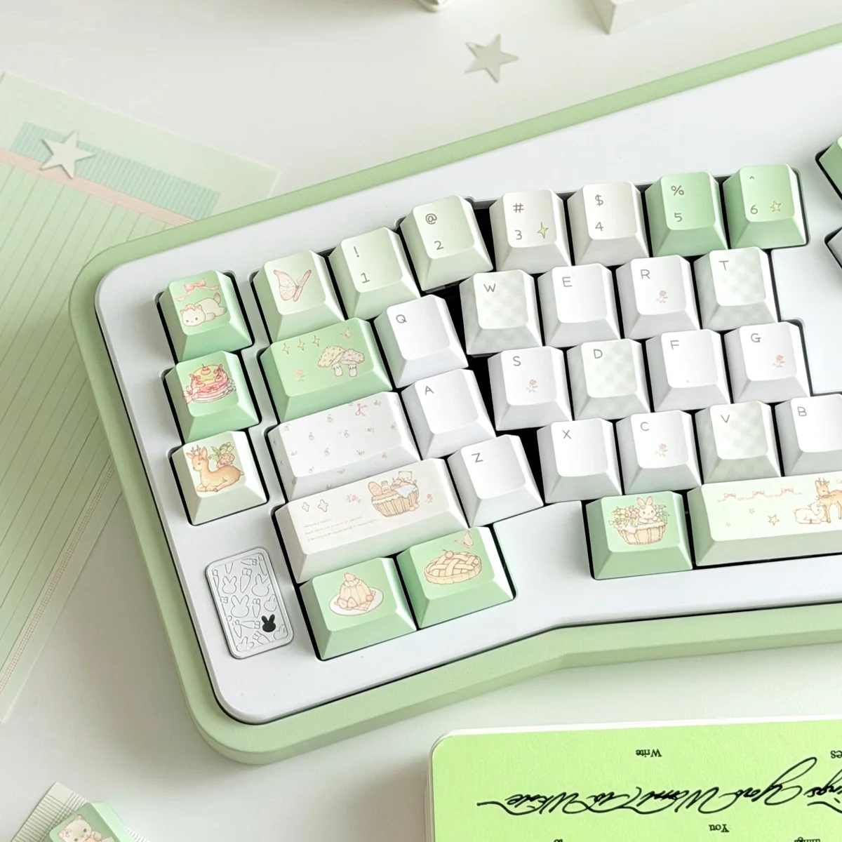 Close-up of a dye-sublimated deer keycap from the Deep Forest Deer Keycap Set