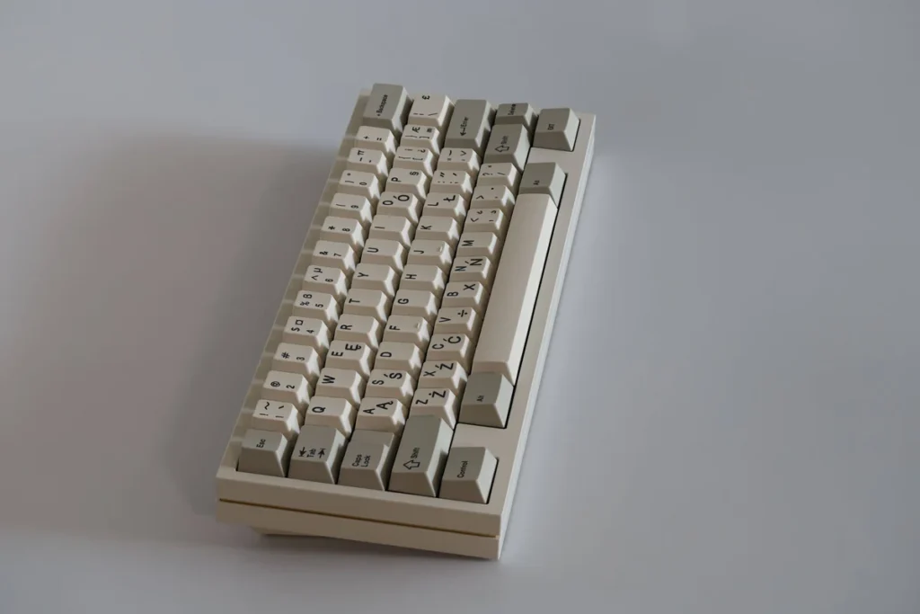 Detailed texture view of Retro SAW Cherry Keycap Premium PBT Retro Design design and material