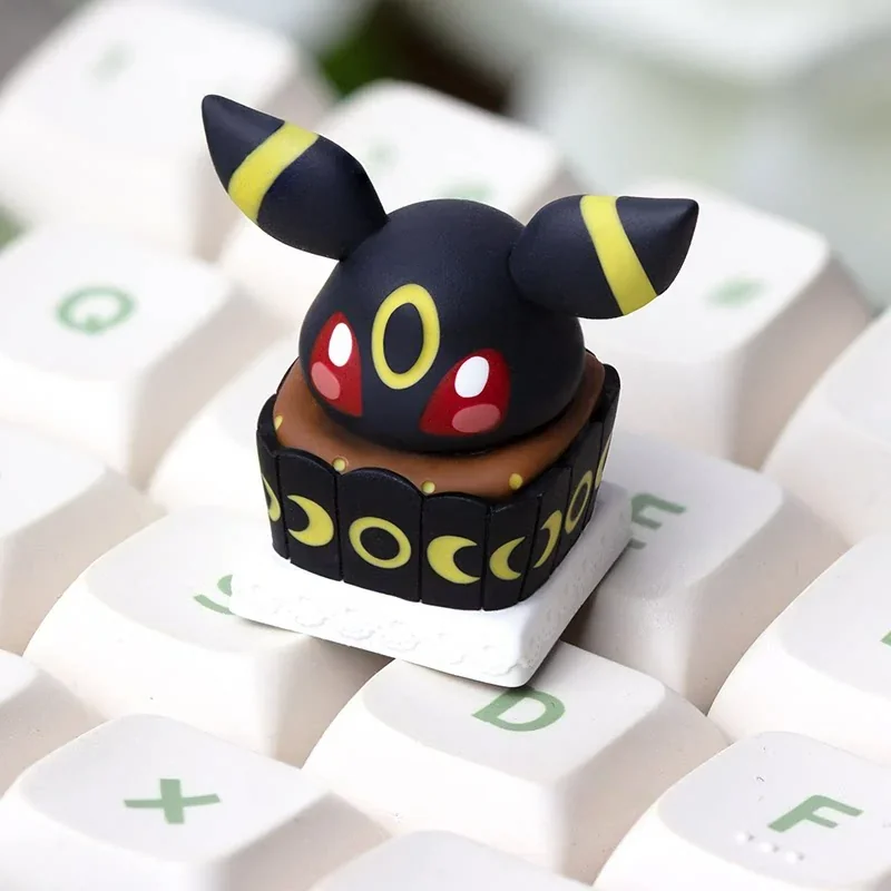 Umbreon Cake Artisan Keycap Front product image